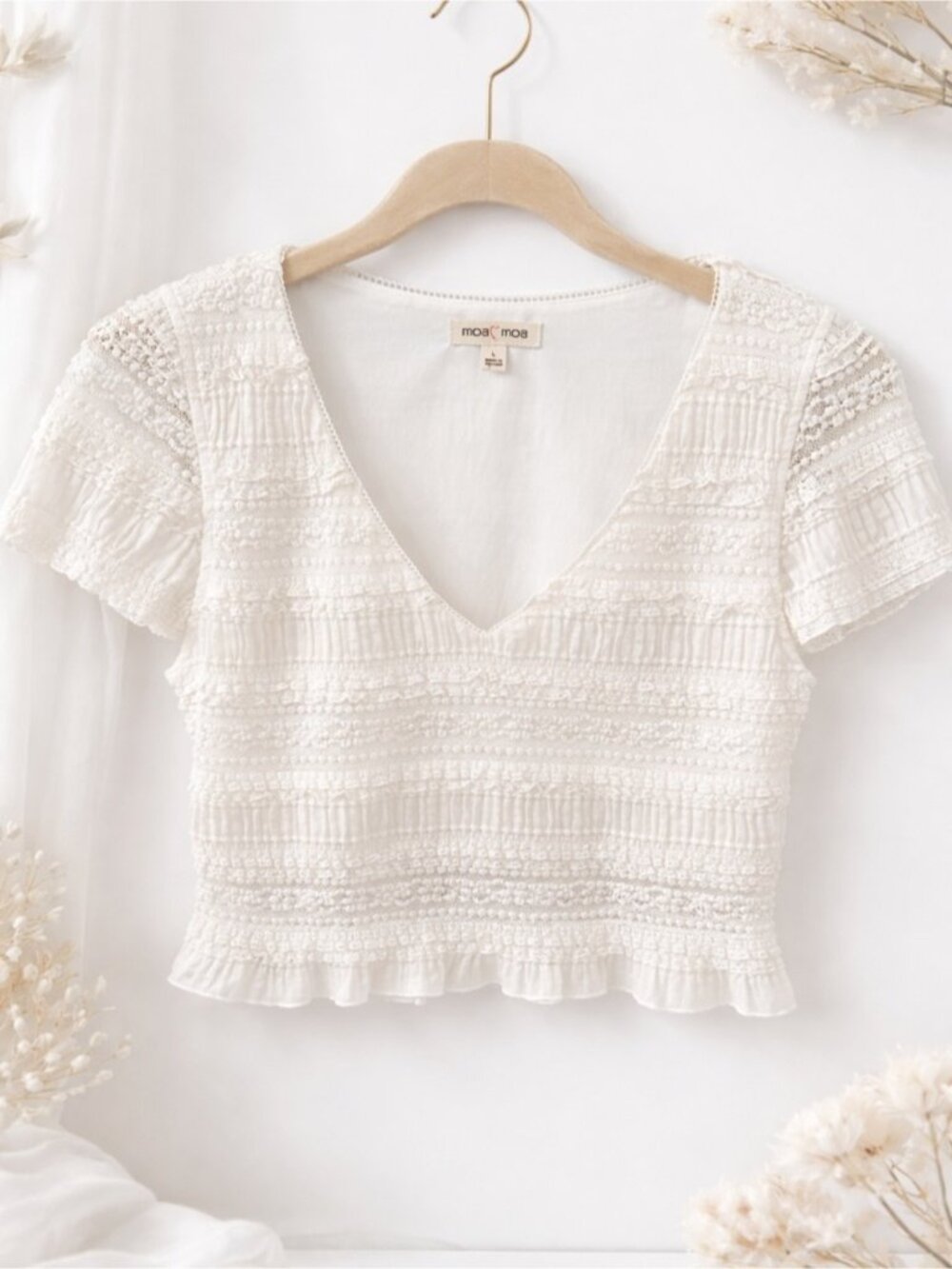 White Textured V-Neck Short Sleeve Crop Top